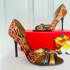 GUESS ~ Brown, Orange and Gold 4.5” Peep Toe Heels w/Brass Embellishments size 9